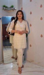 Cream cut work COD534 - Image 2