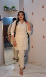 Cream cut work COD534