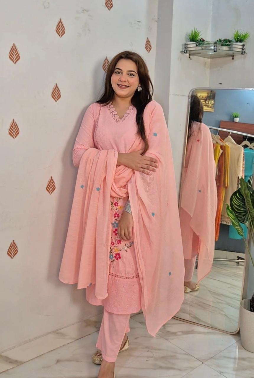 WhatsApp Image 2026-09-25 at 8.09.51 PM Baby pink chicken cury Lv517 - Image 1
